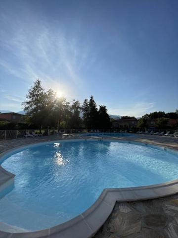 MINI VILLA type T2 avec terrasse et coin jardin, vue montagne et parc