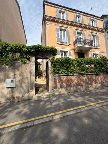 Maison à vendre 10 pièces MACON (71)