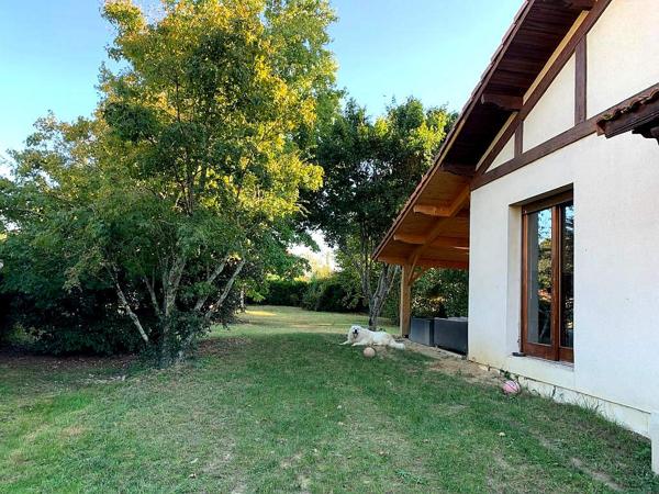 NARROSSE, maison d'environ 180 m2 avec 6 chambres