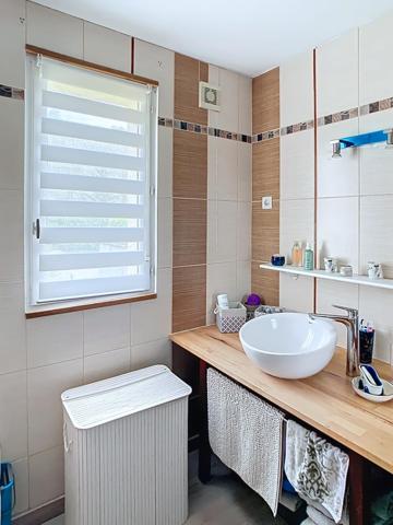 Maison individuelle sous sol total 3 chambres possibilite 4