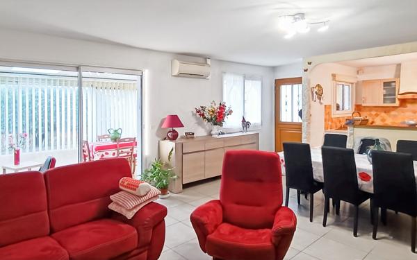 Maison à vendre    3 pièces •  Oraison