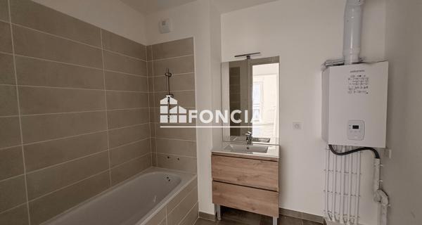 Location Appartement 3 pièces 74.17 m² - Morières-lès-avignon 84310