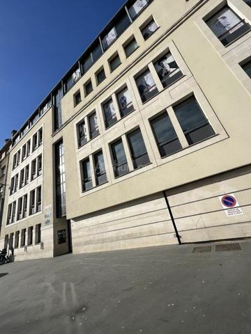 BUREAUX à LOUER de 808 m²