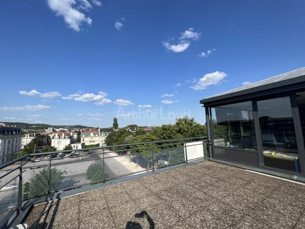 BUREAUX à LOUER de 808 m²