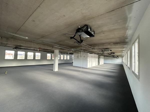 BUREAUX à LOUER de 808 m²