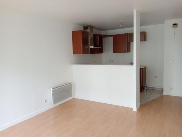 Appartement T3 VIDE 53.30 m2 THIAIS