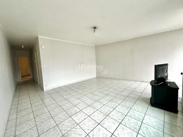 Villemomble- Appartement 2P 55m2 + Loggia 5m2-Cave et Parking