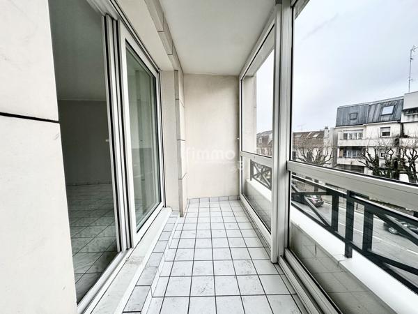 Villemomble- Appartement 2P 55m2 + Loggia 5m2-Cave et Parking