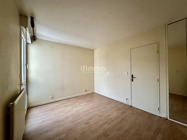 Villemomble- Appartement 2P 55m2 + Loggia 5m2-Cave et Parking