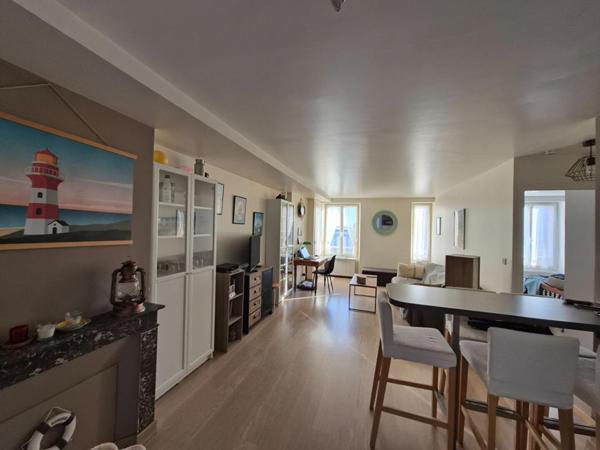 Appartement 2 pièces - 48 m² - Idéal tout à pied