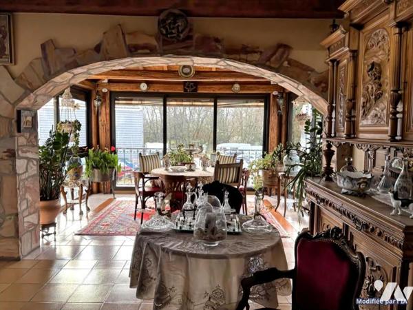 A VENDRE - MAISON A USAGE D'HABITATION ET ARTISANAL (professionnel ou commercial) - SH : 154 m2 -