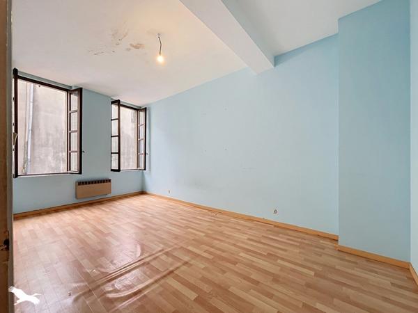 Maison à vendre 96 624 € La Réole 5 p 122 m² DPE C