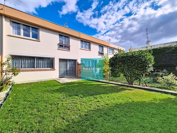 Hameau pavillonnaire calme - Quartier EPINE GUYON -FRANCONVILLE - Avec Box