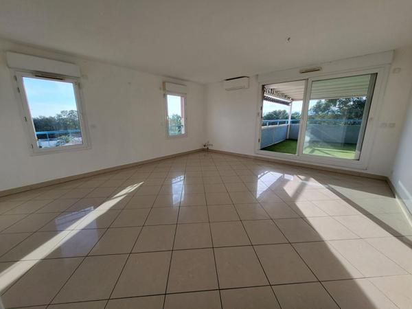 Appartement Fréjus 4 pièces dernier étage Terrasse de 39 M²