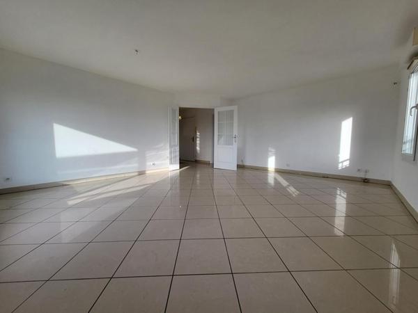 Appartement Fréjus 4 pièces dernier étage Terrasse de 39 M²