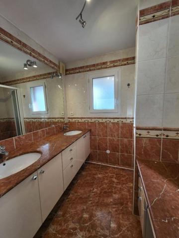 Appartement Fréjus 4 pièces dernier étage Terrasse de 39 M²