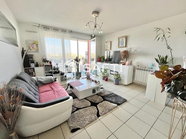 Appartement loué avec Ascenseur, Balcon et Place de parking