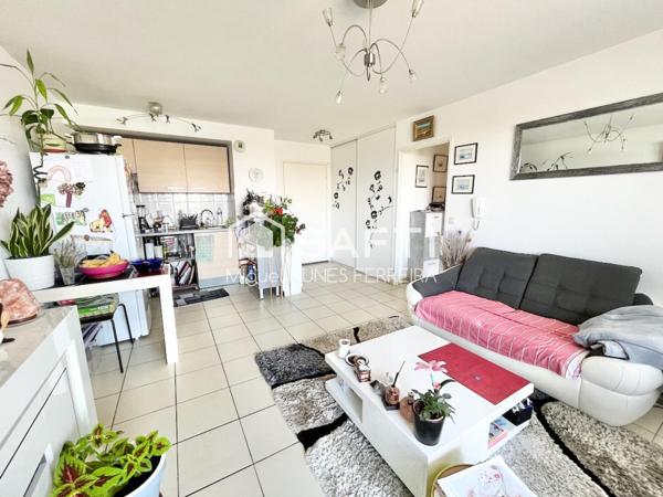 Appartement loué avec Ascenseur, Balcon et Place de parking