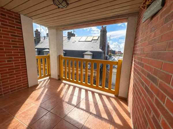 Appartement
         3 pièces
        - 60 m² Exclusivité 378 000 € *