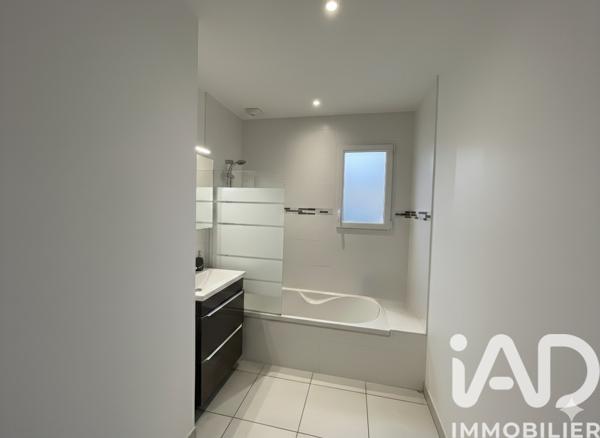 Maison à vendre 4 pièces 82 m² Montguyon