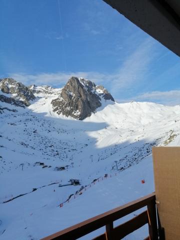 Appartement à vendre 1 pièces LA MONGIE (65) avec cellier, casier à ski, et balcon.