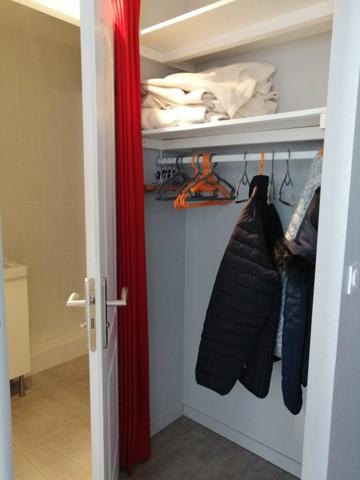 Appartement à vendre 1 pièces LA MONGIE (65) avec cellier, casier à ski, et balcon.