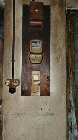 Petite maison en pierres à rénover avec terrain