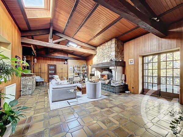 Maison à vendre  8 pièces - 300 m2 ORCINES - 63