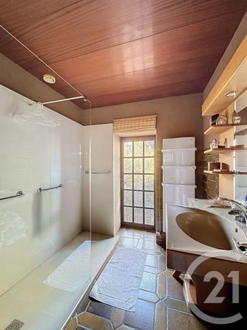 Maison à vendre  8 pièces - 300 m2 ORCINES - 63