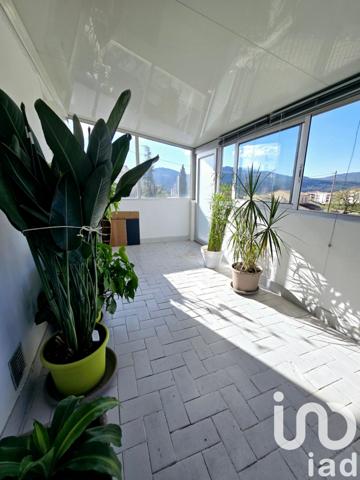 Appartement à vendre 3 pièces 80 m² Cuges-les-Pins