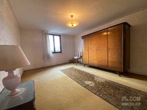 3%COM. Maison à rénover avec dépendances et jardin sur 7,32 ares Minversheim (67270)