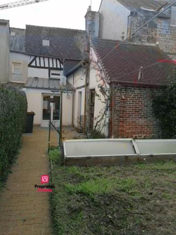 LA FERTE MACE (61600) Maison 3 pièces, 2 chambres , 67 m2 environ . Prix 70 000 honoraires  7,69% inclus à la charge de l'acquéreur, soit 65 000  hors honoraires