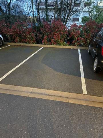 PLACE DE PARKING A 15 MINUTES A PIEDS GARE DE CHARTRES