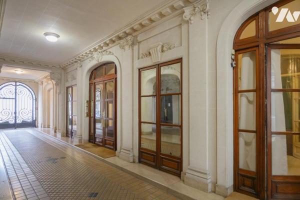 PARIS 17 / MONCEAU - PÉREIRE  - [VENTE NUE-PROPRIÉTÉ] APPARTEMENT BOURGEOIS 6 PIÈCES + CAVE