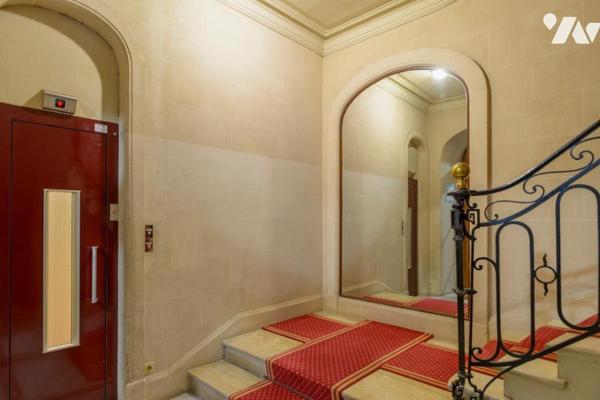 PARIS 17 / MONCEAU - PÉREIRE  - [VENTE NUE-PROPRIÉTÉ] APPARTEMENT BOURGEOIS 6 PIÈCES + CAVE