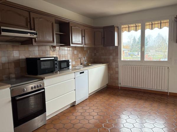 Grande villa, 6 chambres idéale pour une grande famille ou allier projet professionnel et habitation