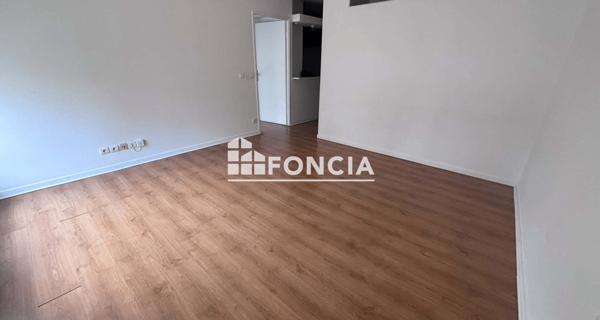 Location Studio 43.61 m² - Mantes-la-jolie 78200