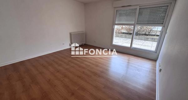 Location Studio 43.61 m² - Mantes-la-jolie 78200