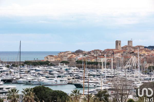 Appartement à vendre 4 pièces 90 m² Antibes