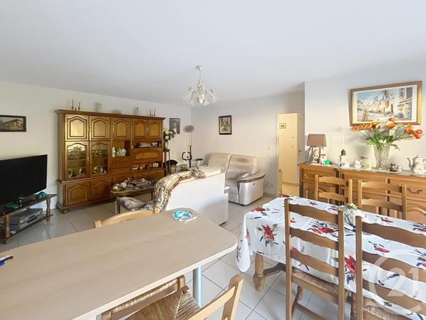 Appartement à vendre  4 pièces - 87,97 m2 ST RAPHAEL - 83