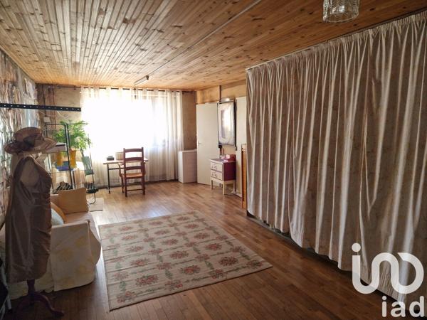 Maison de village 8 pièces de 233 m² à Vanvey (21400)