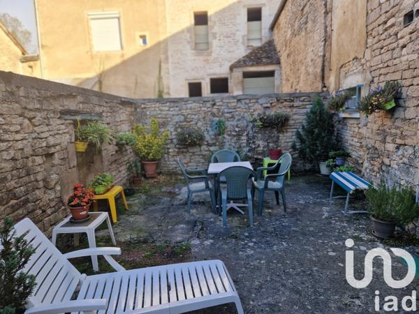 Maison de village 8 pièces de 233 m² à Vanvey (21400)