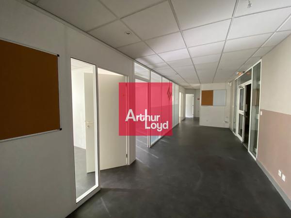 Immeuble à vendre 926 m² - Eybens