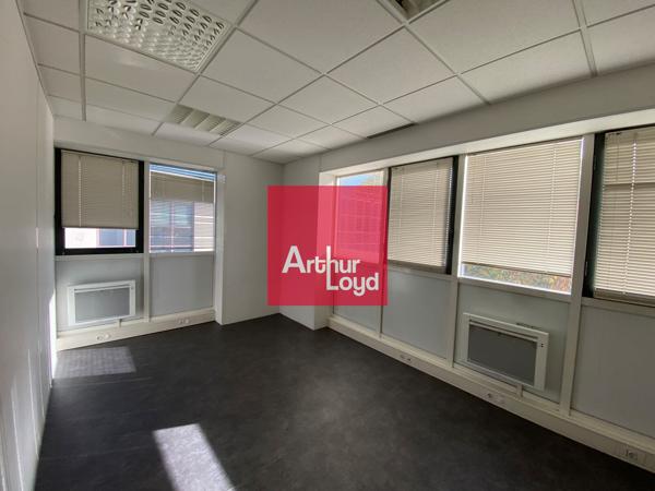 Immeuble à vendre 926 m² - Eybens