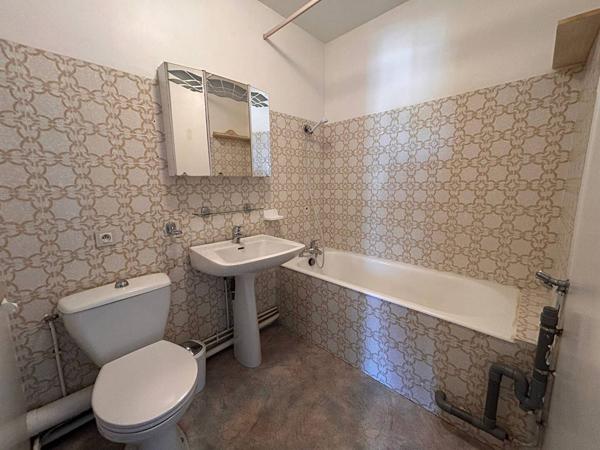 APPARTEMENT à VAUX SUR MER