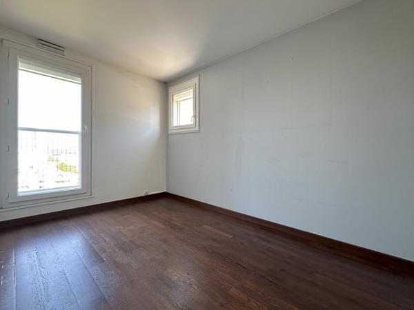 Nanterre (92000) Nanterre Préfecture, Paris La Défense : Appartement de 96,10 m² avec cave et parking souterrain pour 395 000 €