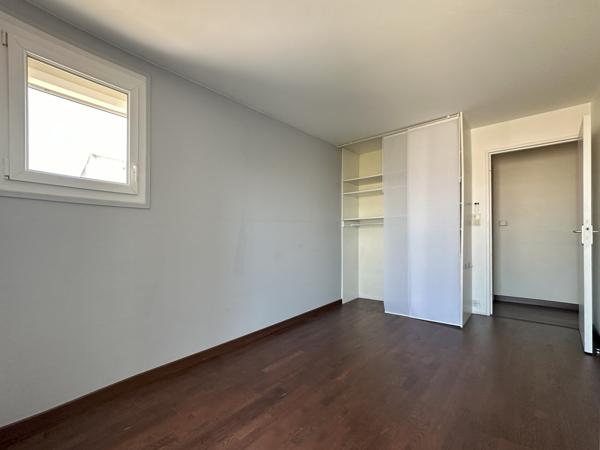 Nanterre (92000) Nanterre Préfecture, Paris La Défense : Appartement de 96,10 m² avec cave et parking souterrain pour 395 000 €