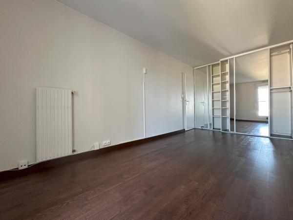 Nanterre (92000) Nanterre Préfecture, Paris La Défense : Appartement de 96,10 m² avec cave et parking souterrain pour 395 000 €