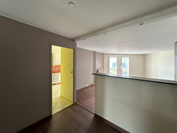 Nanterre (92000) Nanterre Préfecture, Paris La Défense : Appartement de 96,10 m² avec cave et parking souterrain pour 395 000 €