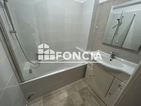 Location Appartement 4 pièces 90 m² - 1-3 RUE GRANDE DUCHESSE CHARLOTTE Thionville 57100